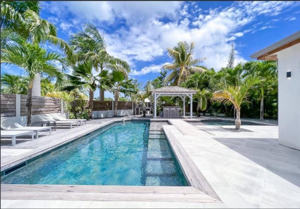 Patio, Day, Garden, Garden view, Pool view, Swimming pool, sunbed