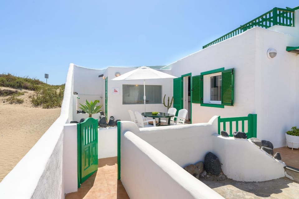 Famara Caracolillos, El Apartamento Apartment in Isla de Lanzarote