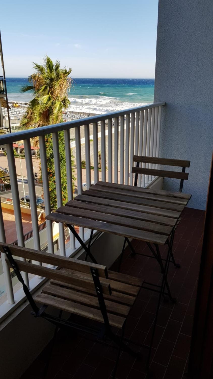 Balcony/Terrace, Balcony/Terrace, Beach, Sea view