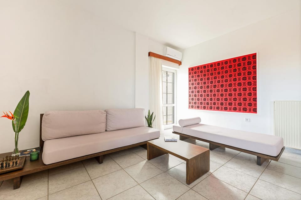 Living room, Seating area, air conditioner