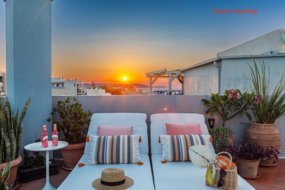 View (from property/room), Balcony/Terrace, Sea view, Sunset, sunbed