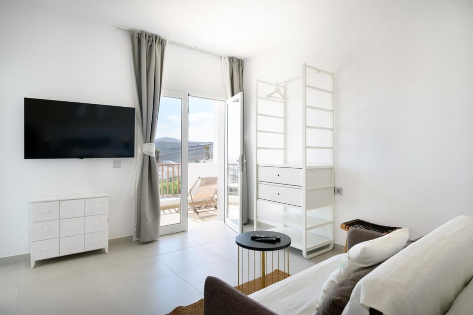 Suites Bene LANZAROTE Bed and Breakfast in Isla de Lanzarote