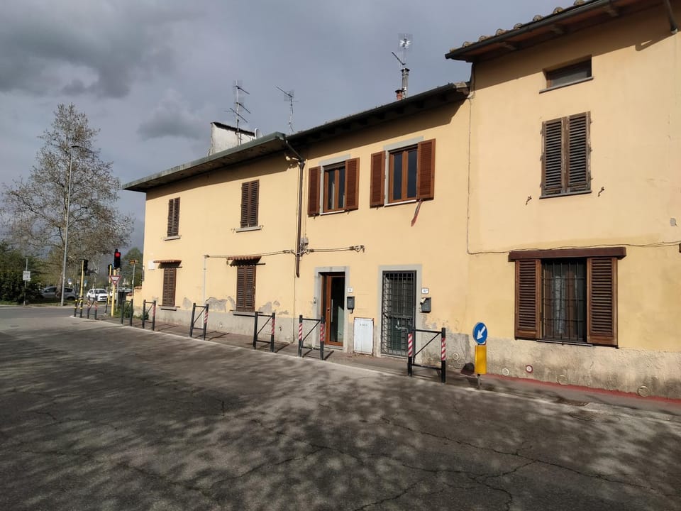 Neighbourhood, Street view