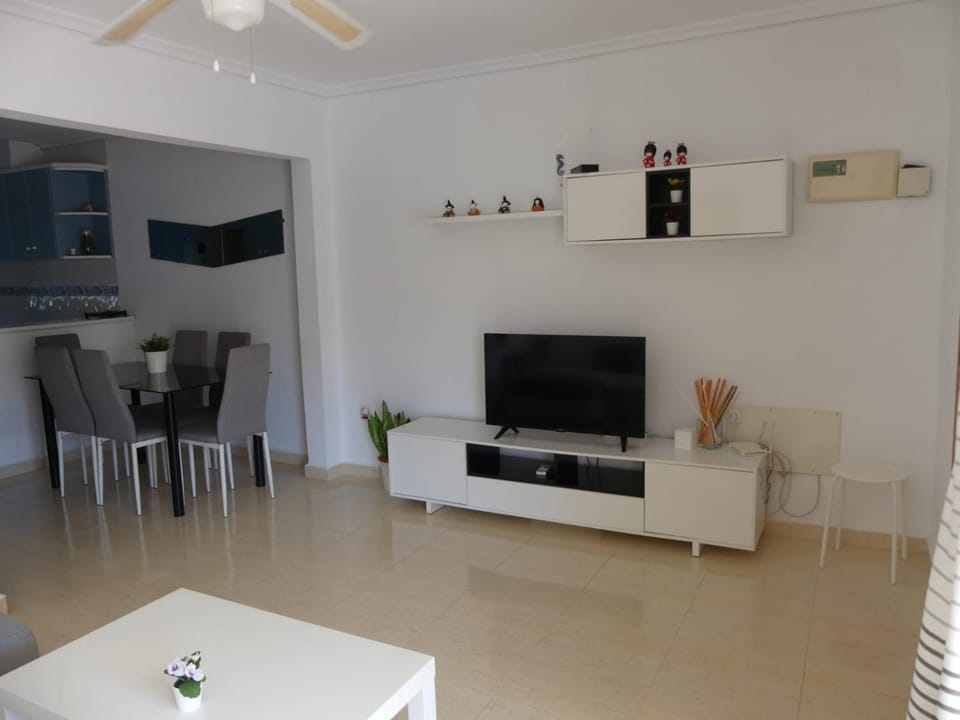 Living room, Dining area, Dinner