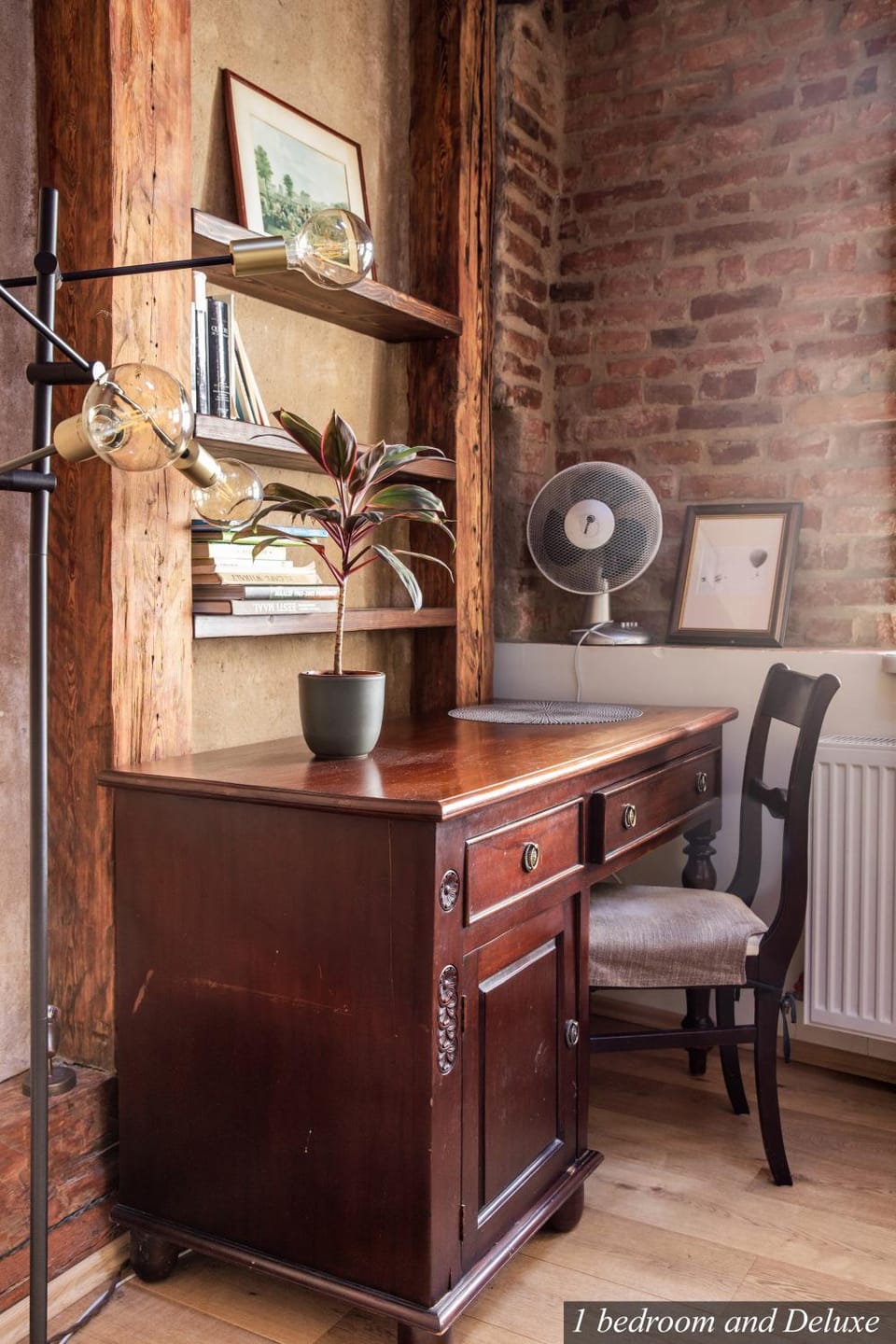 Living room, hair dresser
