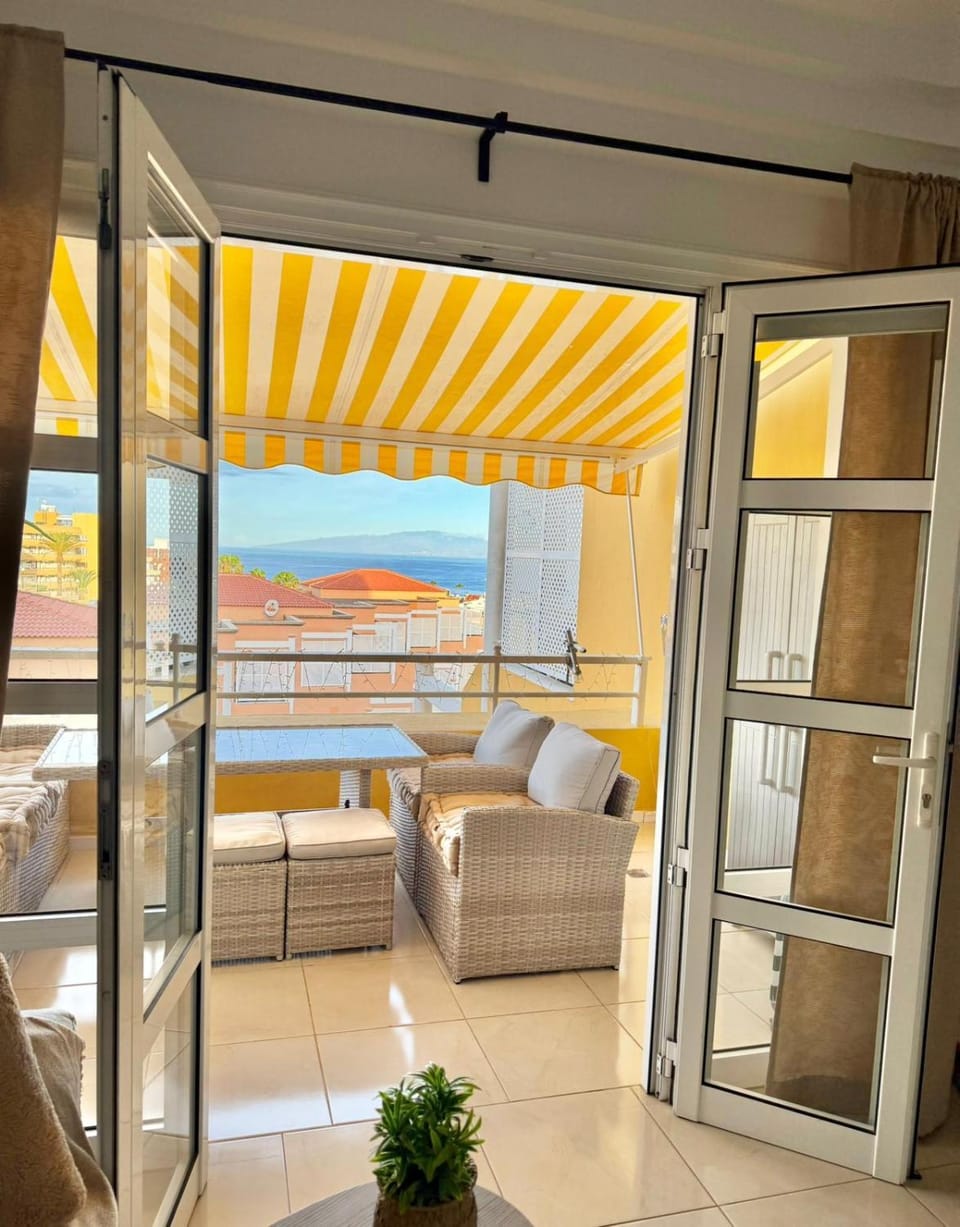 Ocean view apartment in Orlando by AltamarHomes Apartment in Costa Adeje