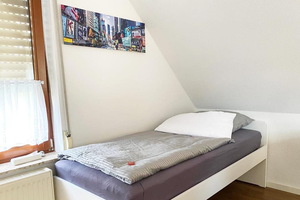 Bed, Photo of the whole room, Bedroom