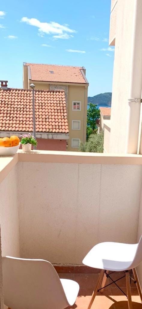 Montemore- Przno Apartment in Budva Municipality