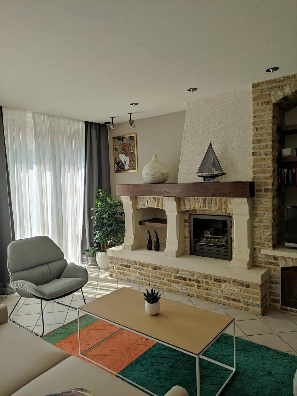 TV and multimedia, Seating area