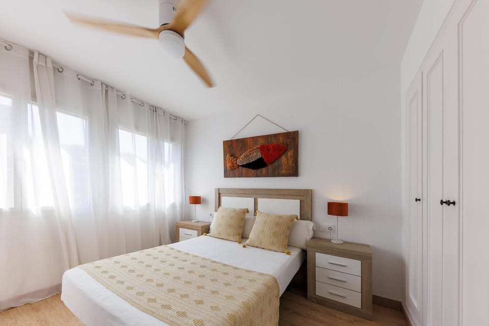 Bed, Bedroom