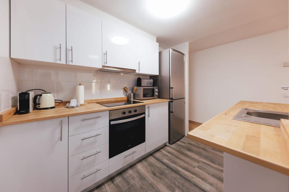 Coffee/tea facilities, Kitchen or kitchenette, dishwasher, minibar, pet friendly, stove, toaster