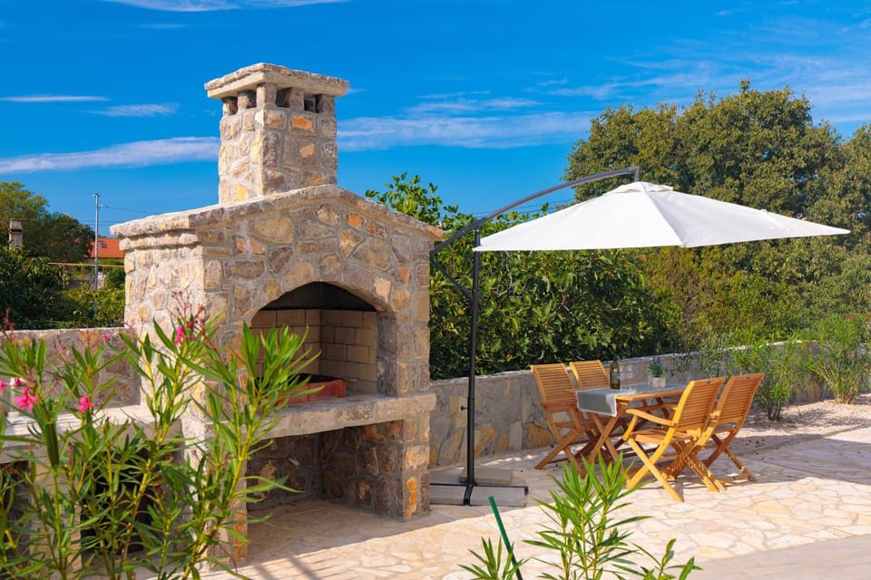 BBQ facilities, BBQ facilities