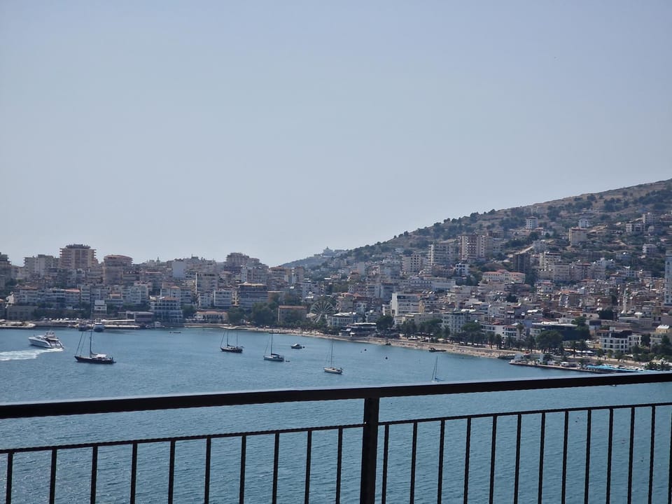 City view, Sea view
