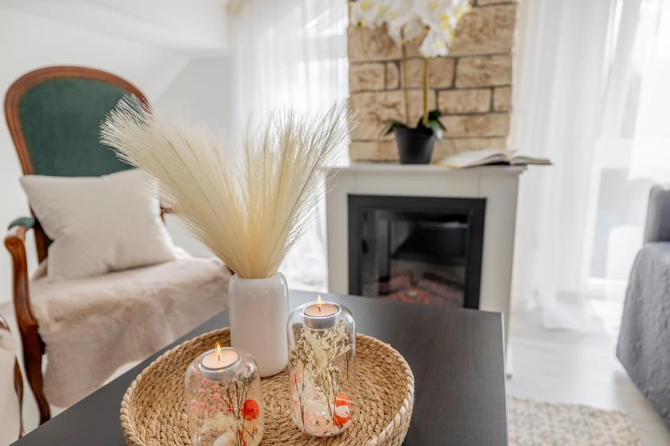 Living room, Decorative detail, Seating area