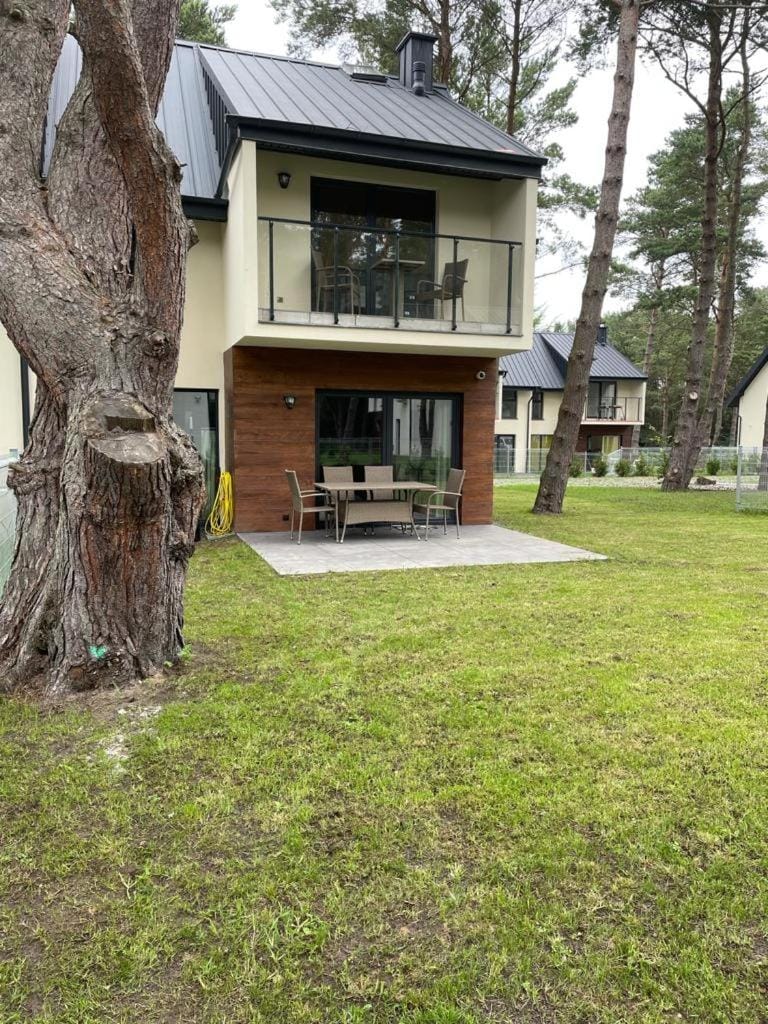 Property building, Natural landscape, Garden, Garden view