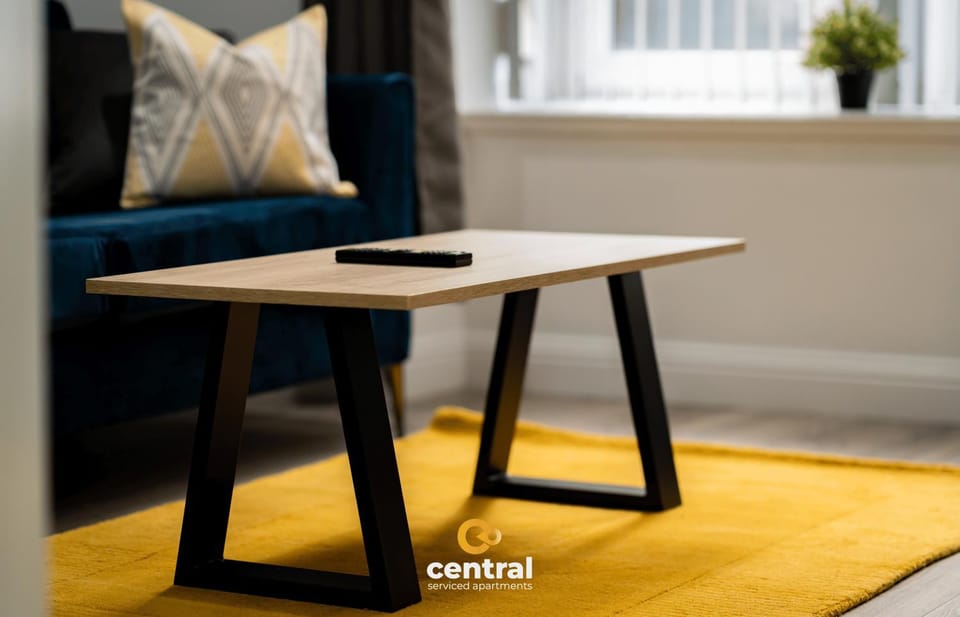 Campbell by CENTRAL SERVICED APARTMENTS - 2 Bedrooms - Monthly & Weekly Bookings Welcome - FREE Street Parking - 2 Double Beds - WiFi - Smart TVs in Rooms Apartment in Dundee