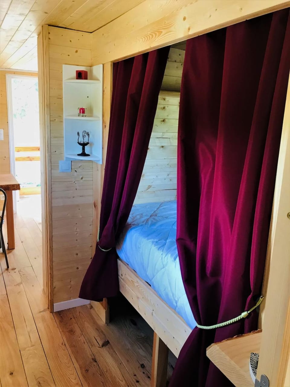 Roulotte de Saint Genest Luxury tent in Auvergne-Rhône-Alpes