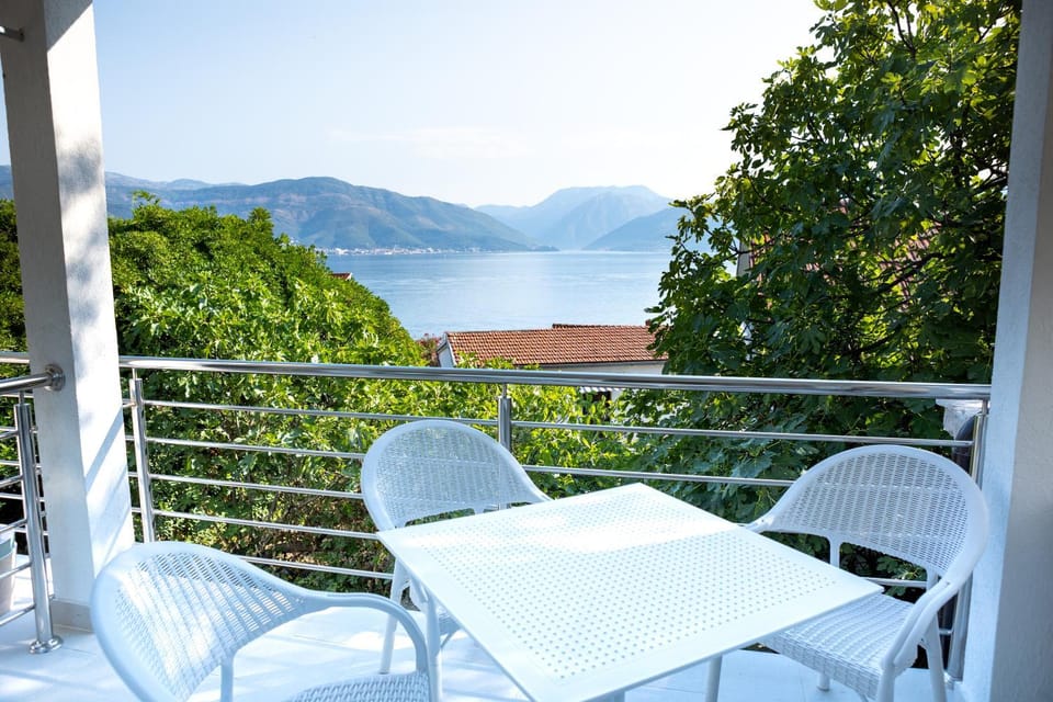 Balcony/Terrace, Mountain view, Sea view
