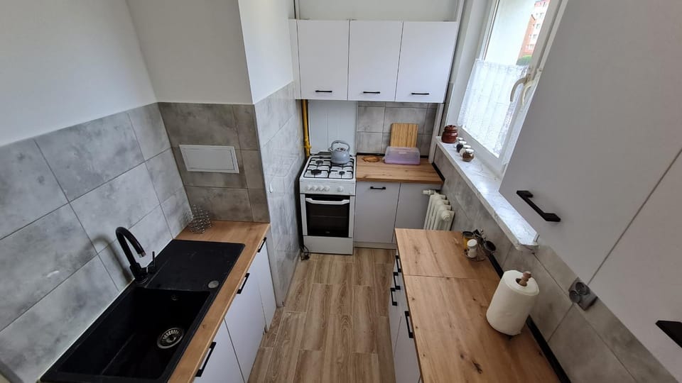 Kitchen or kitchenette, pet friendly, stove