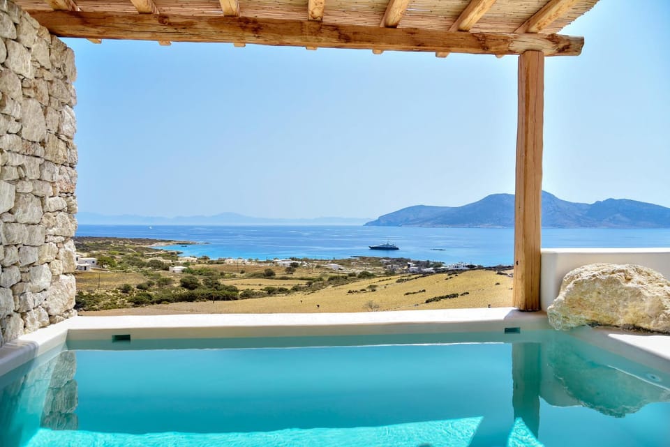 Pool view, Sea view, Swimming pool