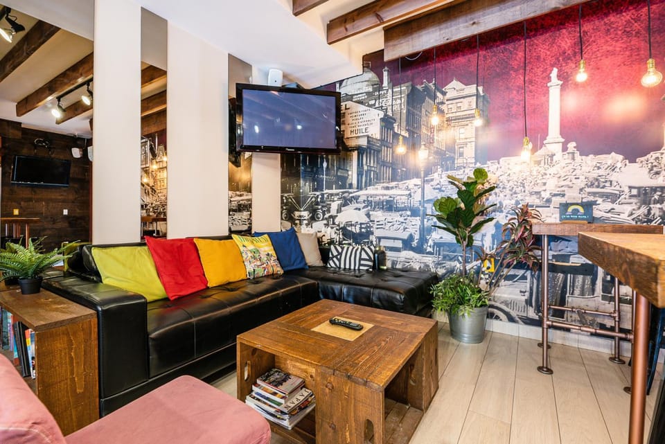 Lounge or bar