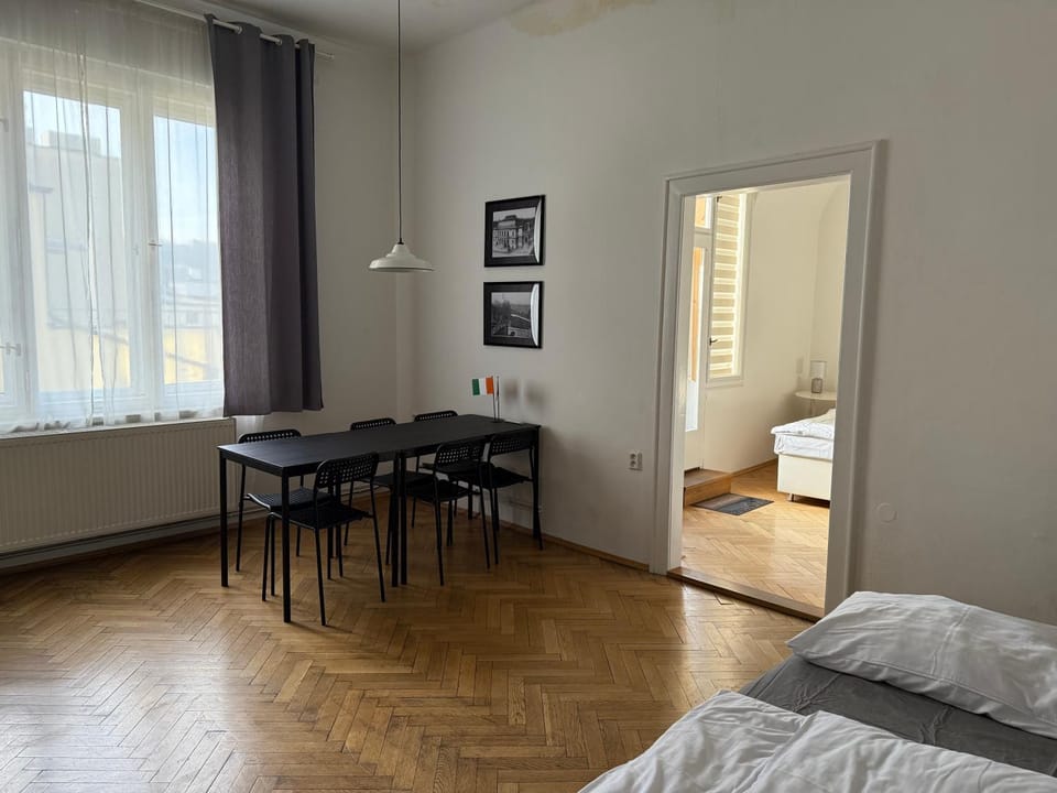 Living room, Seating area, Dining area