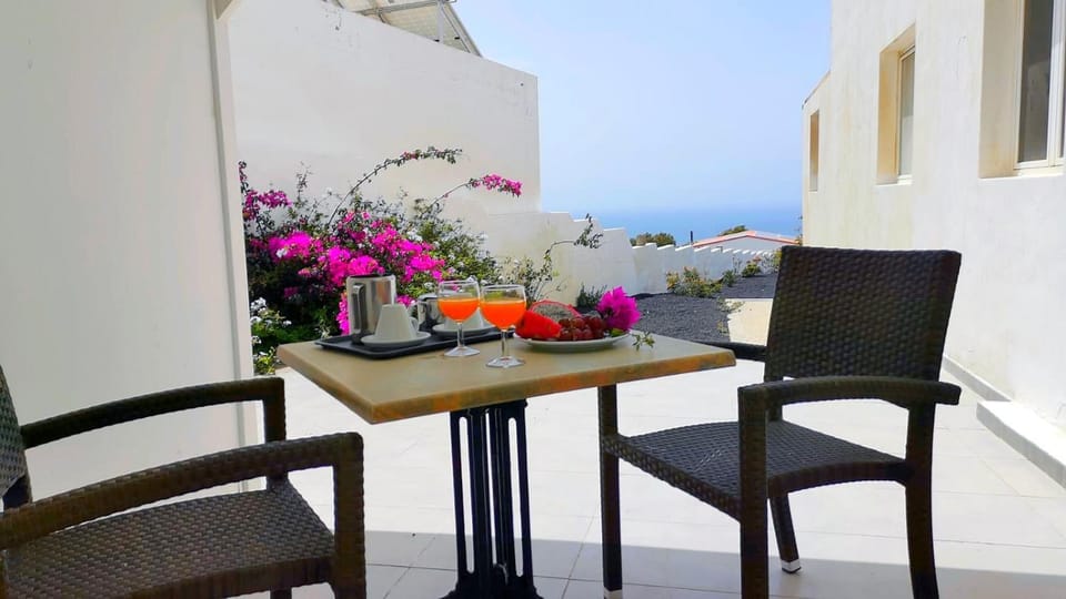 Patio, View (from property/room), Balcony/Terrace, Sea view