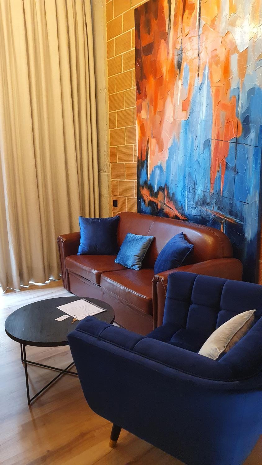 Living room, Seating area