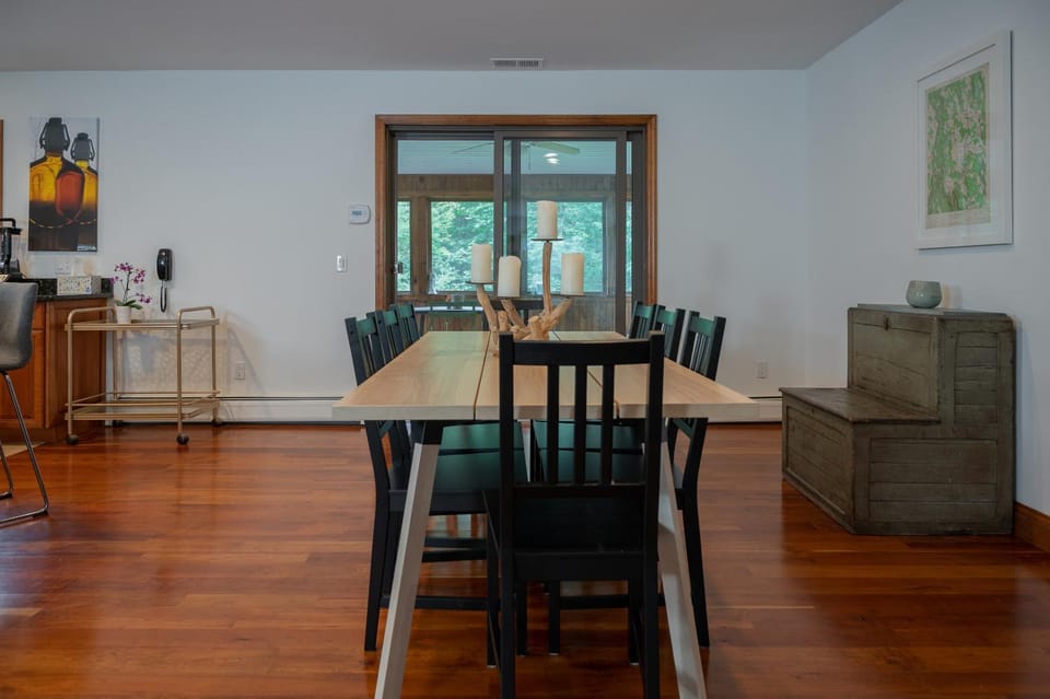 Summer and Fall in Sheffield with Monthly Special Pricing Available House in Berkshires