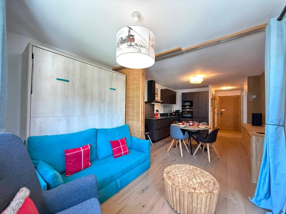 Appartement neuf, agréable, au cœur de Les Gets - FR-1-598-88 Apartment in Les Gets
