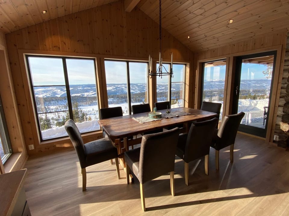 Natural landscape, View (from property/room), Dining area