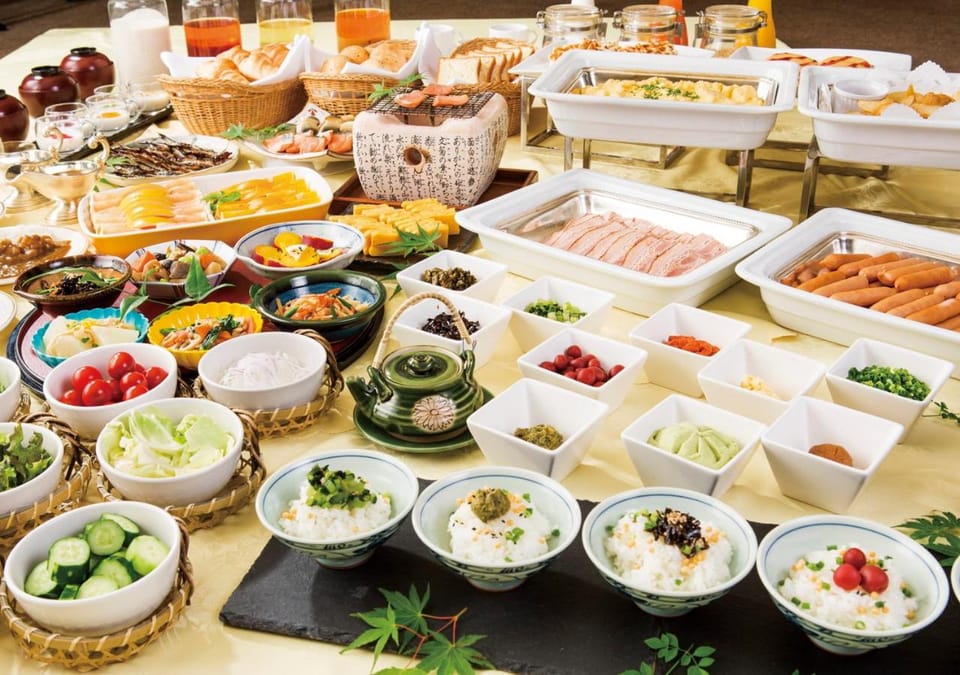 Restaurant/places to eat, Breakfast, Buffet breakfast