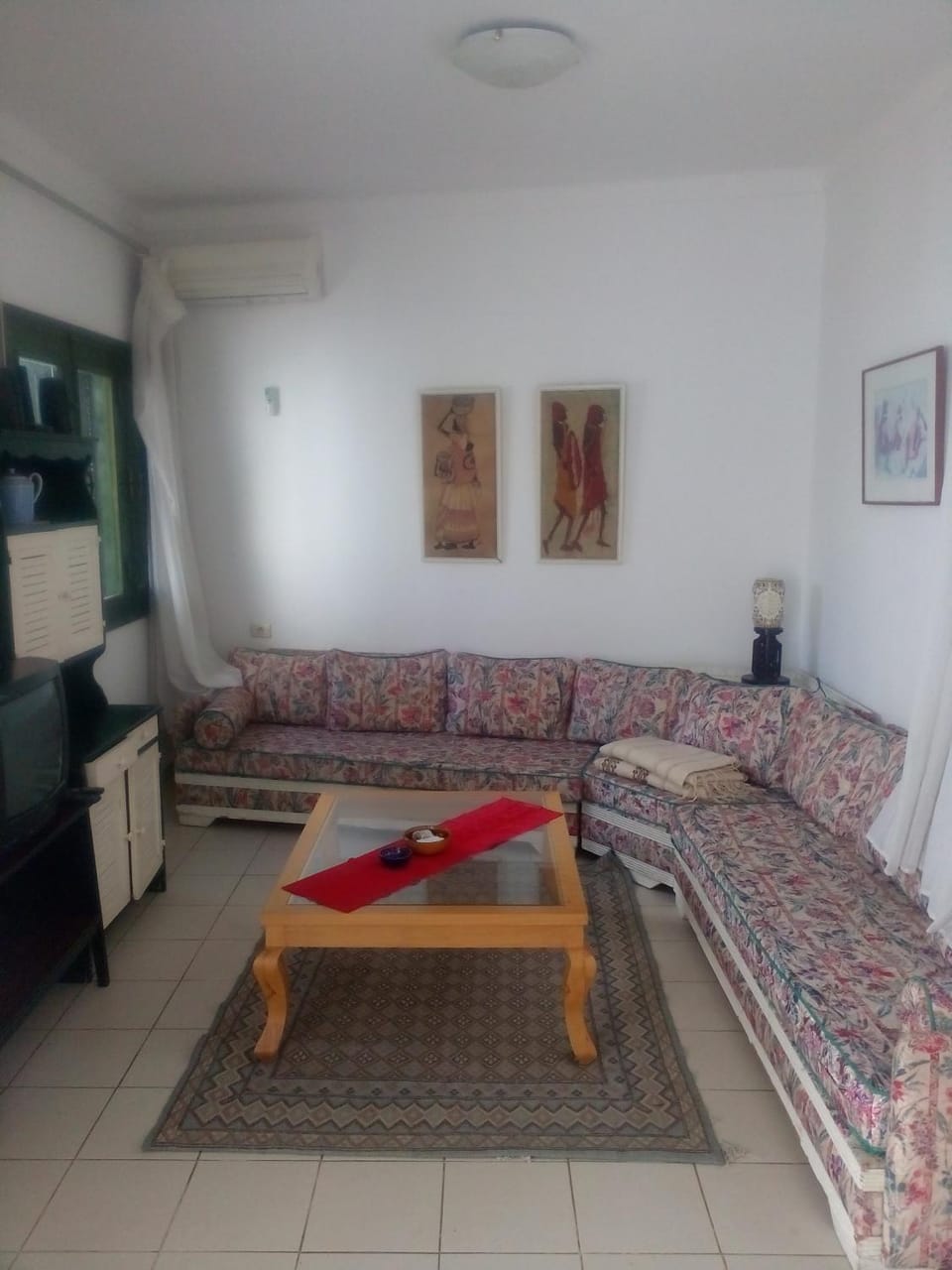 Restaurant/places to eat, Communal lounge/ TV room, Living room, Seating area