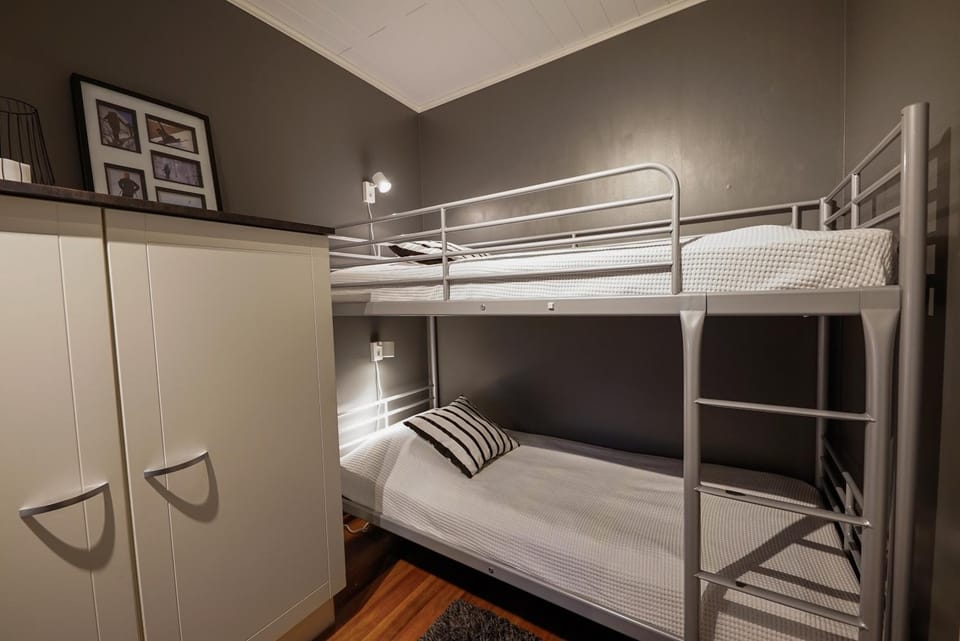 bunk bed