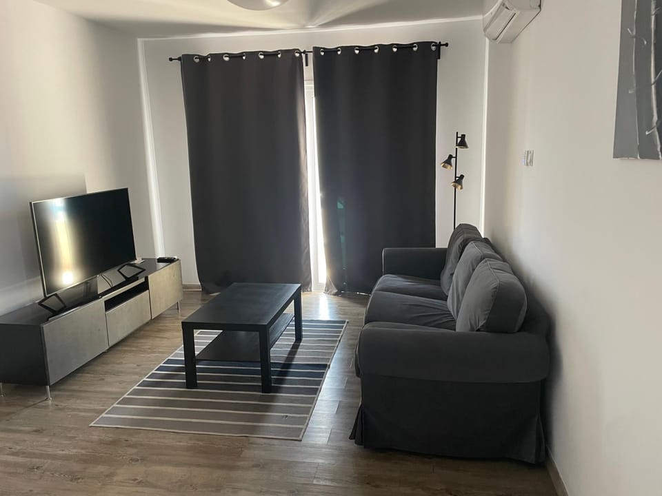 Modern apartment not far from the beach Apartment in Paphos