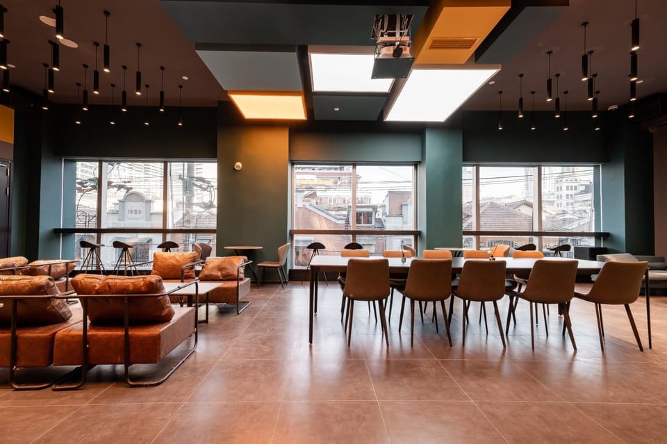 Communal lounge/ TV room, Lounge or bar