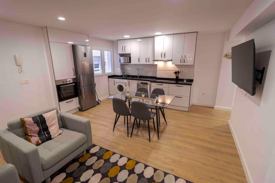 Kitchen or kitchenette, Living room