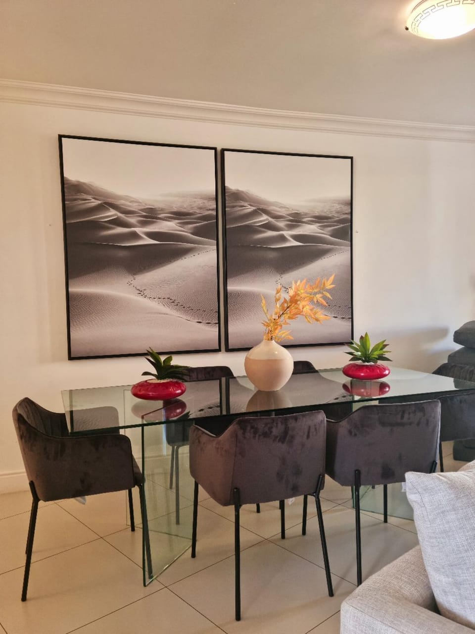 Decorative detail, Dining area