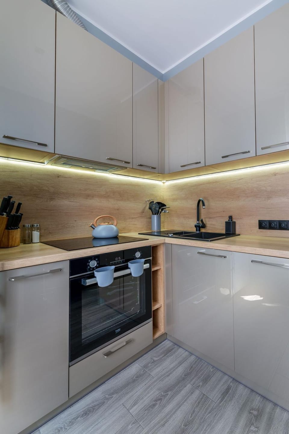 Coffee/tea facilities, Kitchen or kitchenette