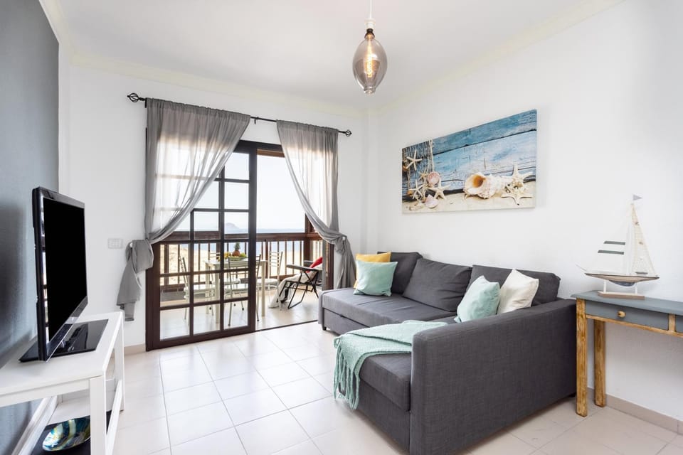 Home2Book Pretty Apartment Costa del Silencio, Pool Apartment in Costa del Silencio