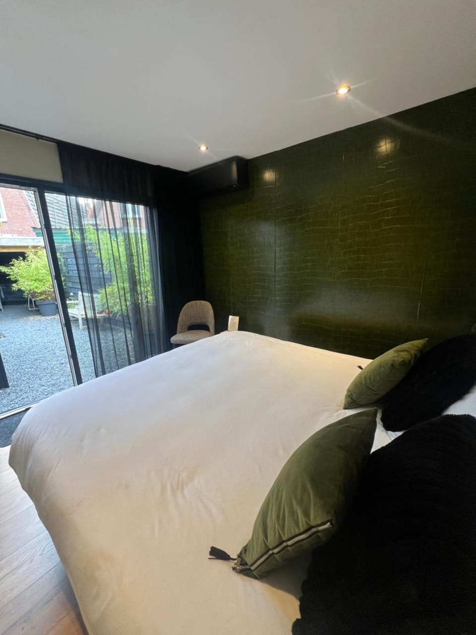 B&B Bardot Bed and Breakfast in North Holland (province)