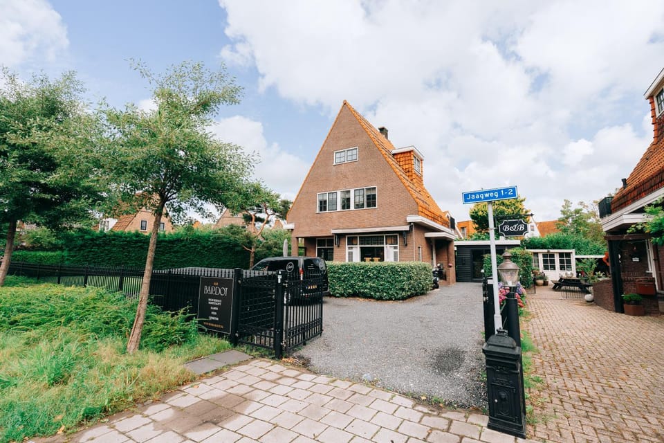 B&B Bardot Bed and Breakfast in North Holland (province)