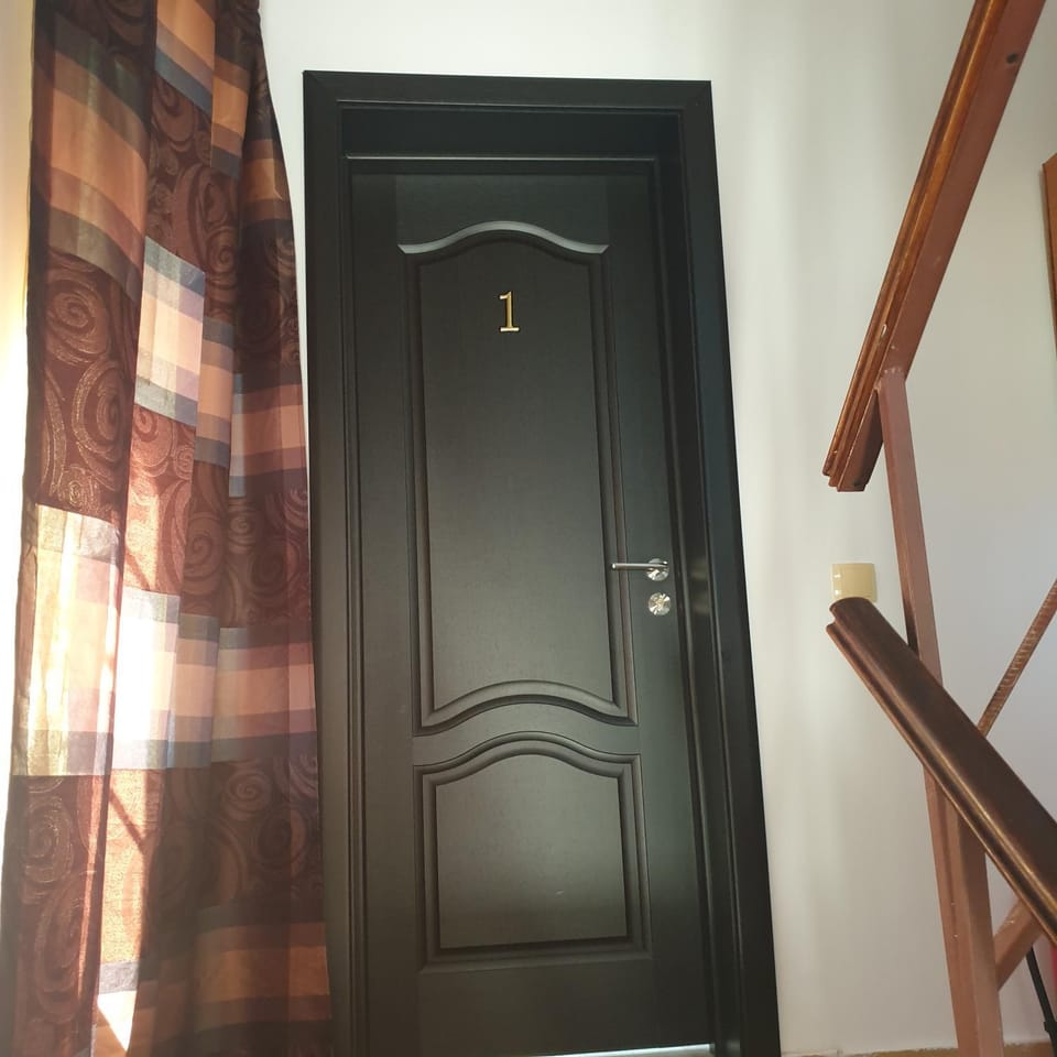 Pensiunea Antonella Bed and Breakfast in Romania