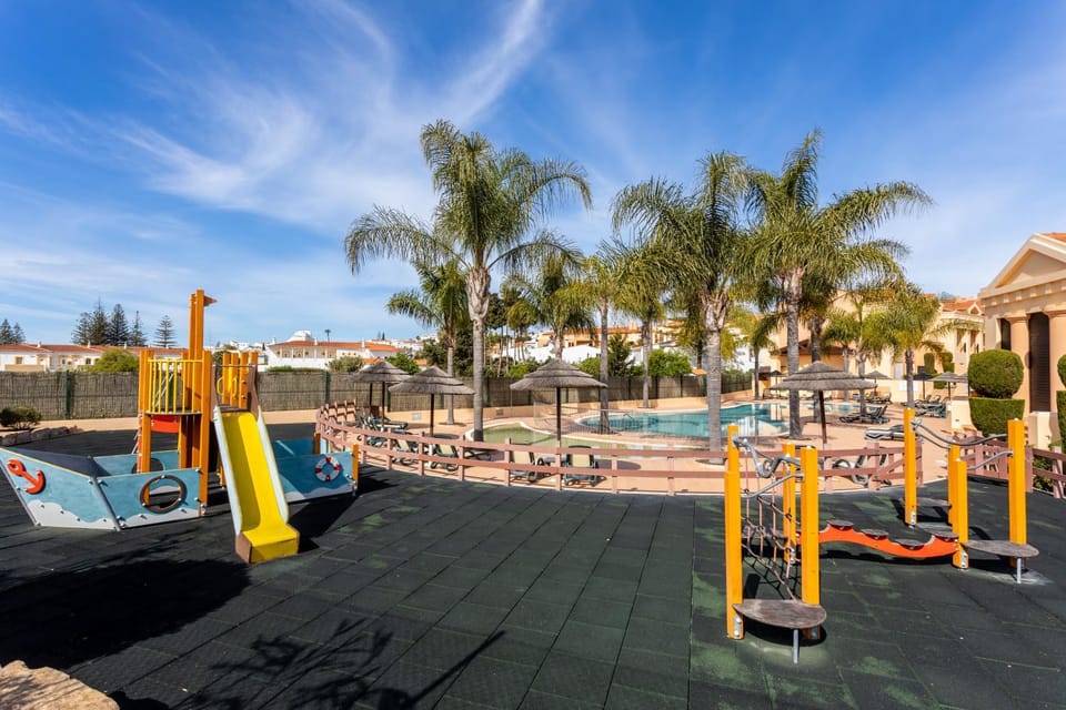 Sun and Sea - Baia da Luz Apartment Apartment in Luz