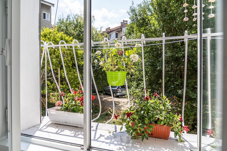 Spring, Day, Garden, View (from property/room), Balcony/Terrace, Garden view