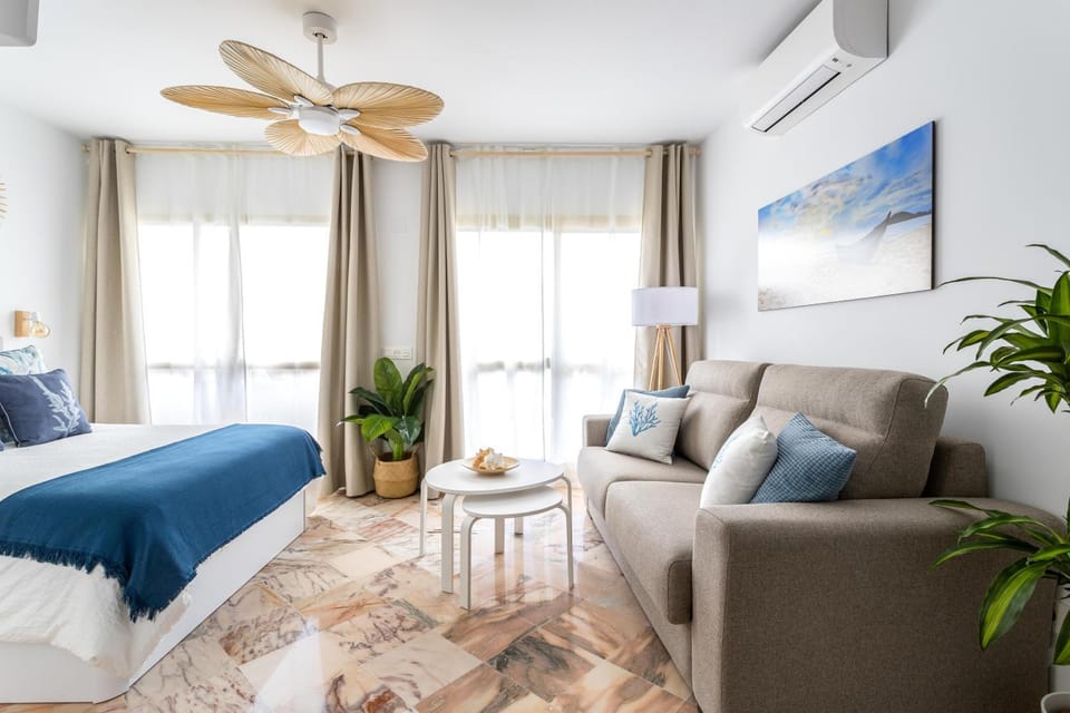 OleHolidays 316 Romana Playa primera linea playa Apartment in Marbella