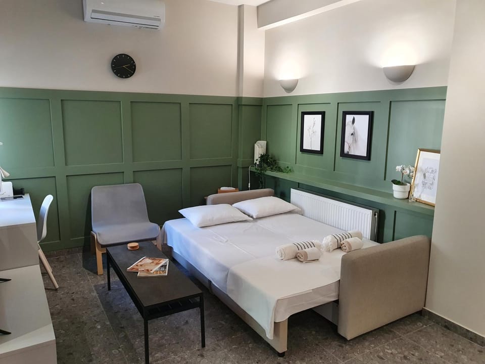 Bed, Living room, Seating area