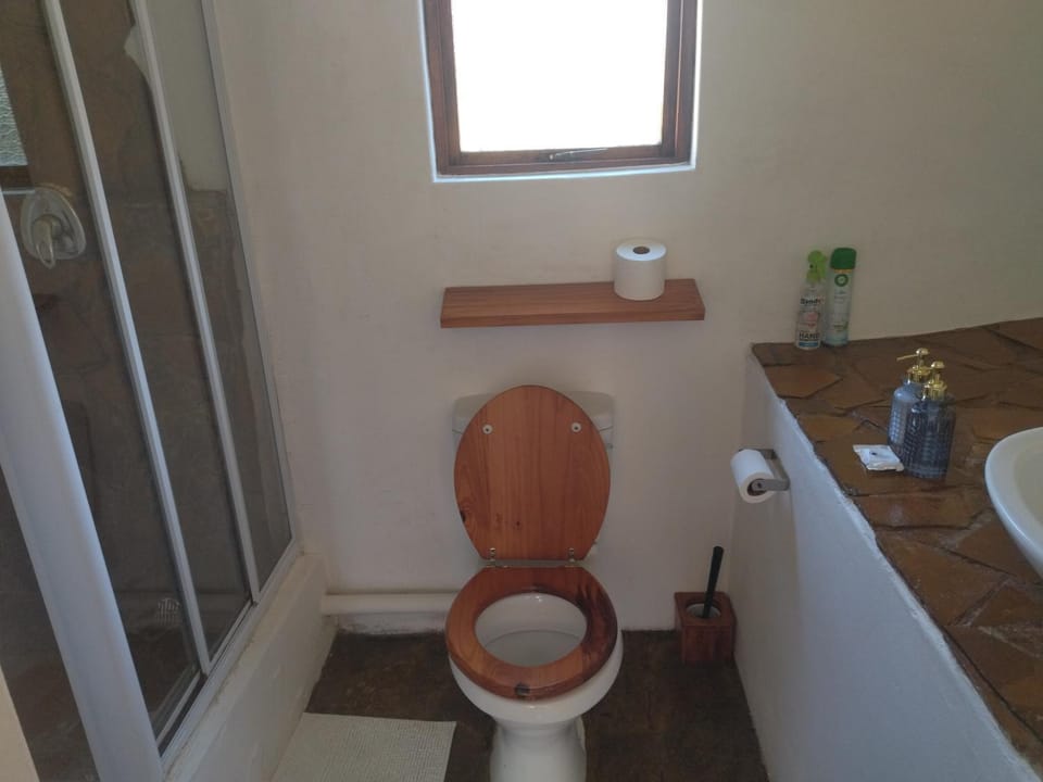 Serenity Cove-The Protea Room Bed and Breakfast in Port Elizabeth