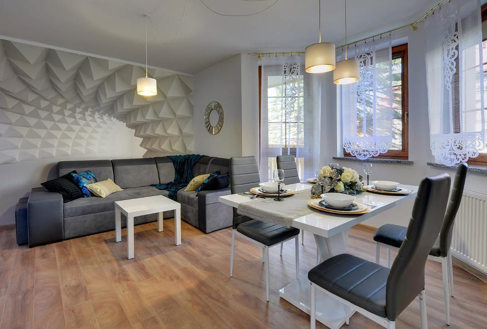 Apartament Szmaragdowy Apartment in Lower Silesian Voivodeship
