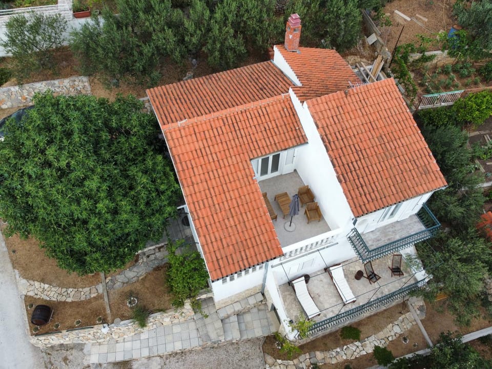 Property building, Bird's eye view